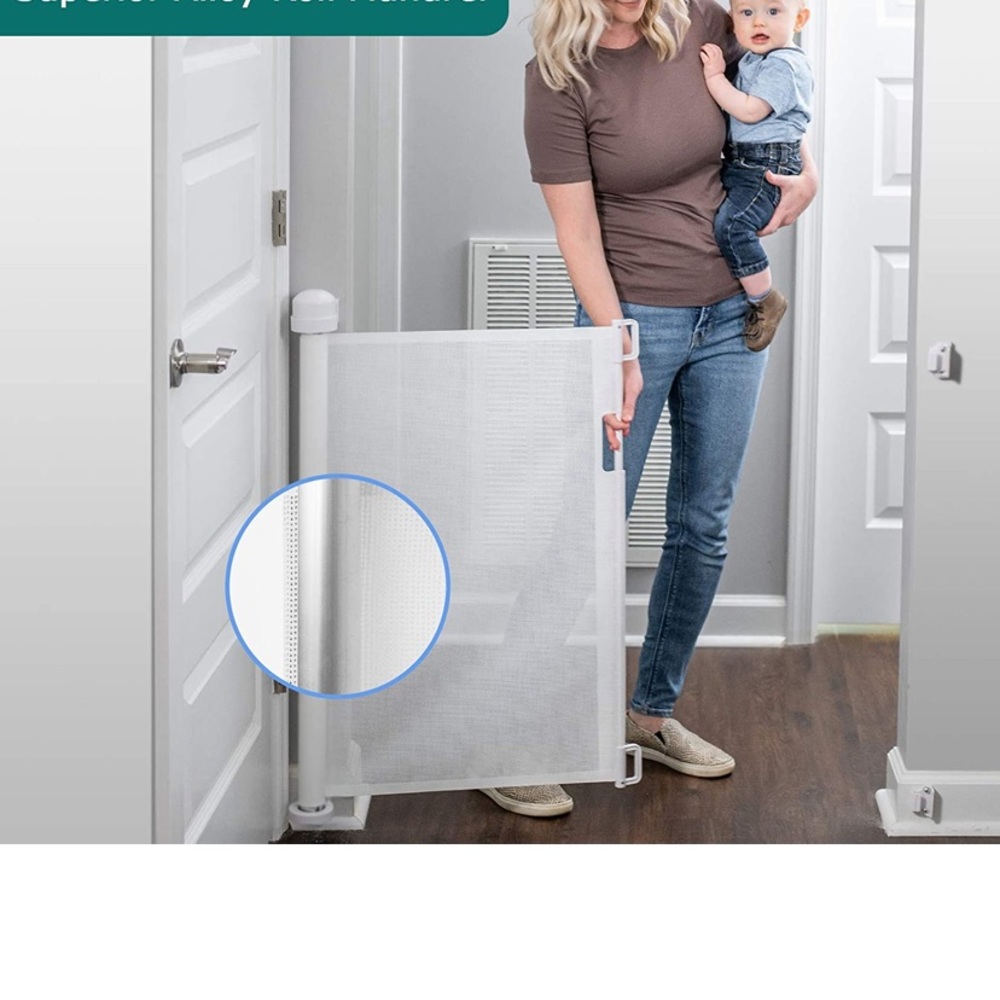 Yoofor Retractable Baby Gate